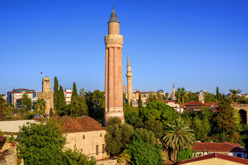 耶乌力宣礼塔清真寺建筑群 - Yivli Minare Külliyesi