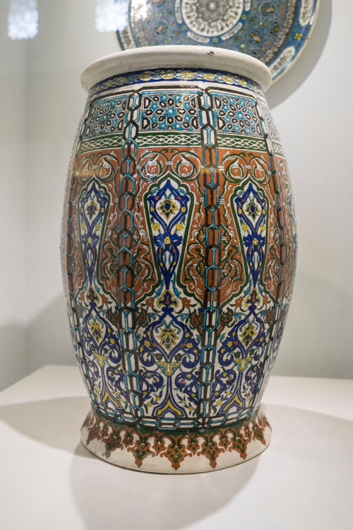 卡拉塔伊神学院及科尼亚陶瓷艺术品博物馆 - Karatay Medresesi Çini Eserler Müzesi