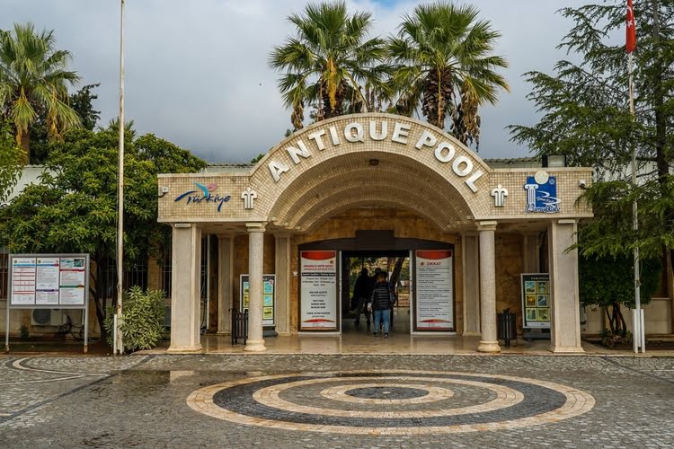 古温泉池 – Antik Havuz