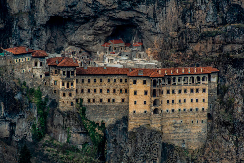 苏美拉修道院 – Sümela Manastırı