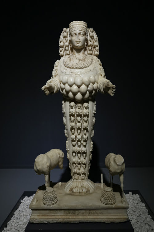 塞尔柱以弗所博物馆 - Selçuk Efes Müzesi - Güzel Artemis Heykeli