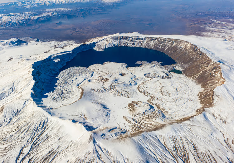 内姆鲁特火山和内姆鲁特湖 – Nemrut Yanardağı ve Nemrut Gölü