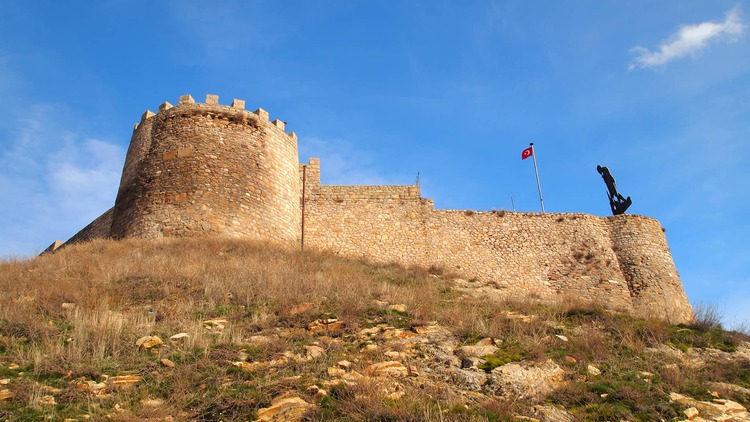 伊斯基利普城堡 – İskilip Kalesi