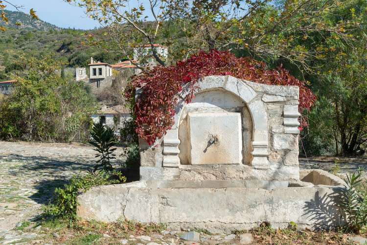 多安贝古老村庄 – Eski Doğanbey Köyü