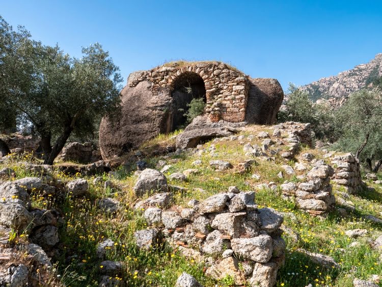 耶迪勒修道院 – Yediler Manastırı