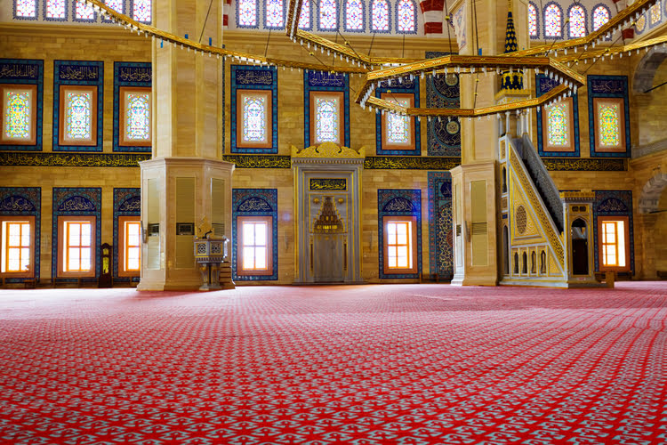 萨班吉中心清真寺 – Sabancı Merkez Cami