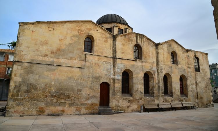 圣贝德罗斯教堂 – Aziz Bedros Kilisesi