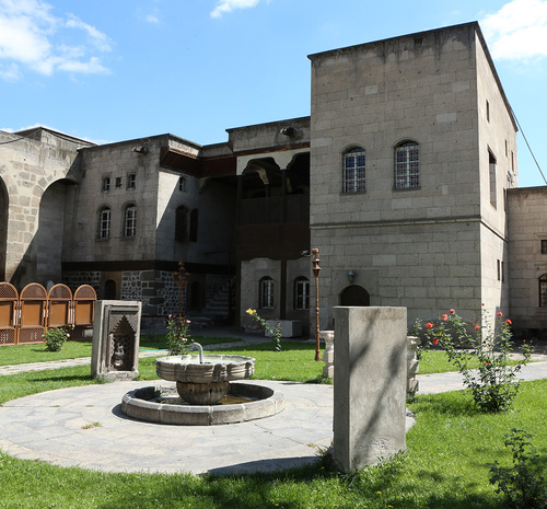 民族志博物馆（居普波鲁宅邸）- Etnografya Müzesi (Güpgüpoğlu Konağı)