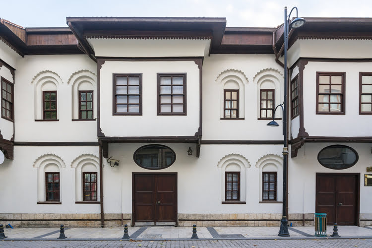 贝什宅邸民族博物馆和马拉蒂亚传统民居 – Beşkonaklar Etnografya Müzesi ve Geleneksel Malatya Evi