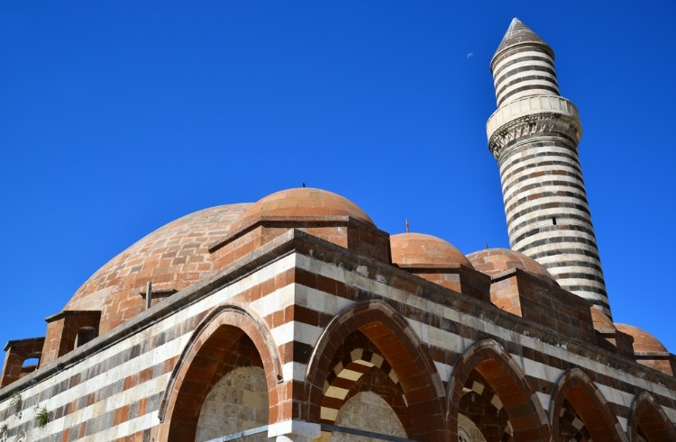 卡亚·切莱比清真寺 – Kaya Çelebi Cami