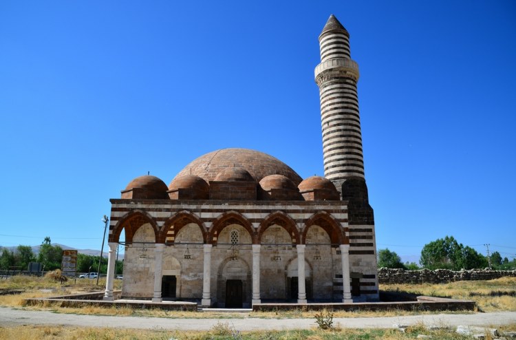 卡亚·切莱比清真寺 – Kaya Çelebi Cami