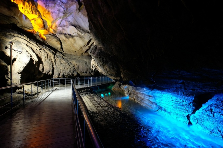 戈克戈尔洞穴 – Gökgöl Mağarası