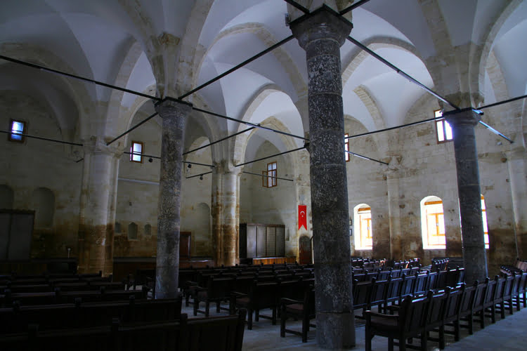 雷吉教堂（圣彼得和圣保罗教堂）- Reji Kilisesi (Aziz Petrus ve Aziz Paulus Kilisesi)