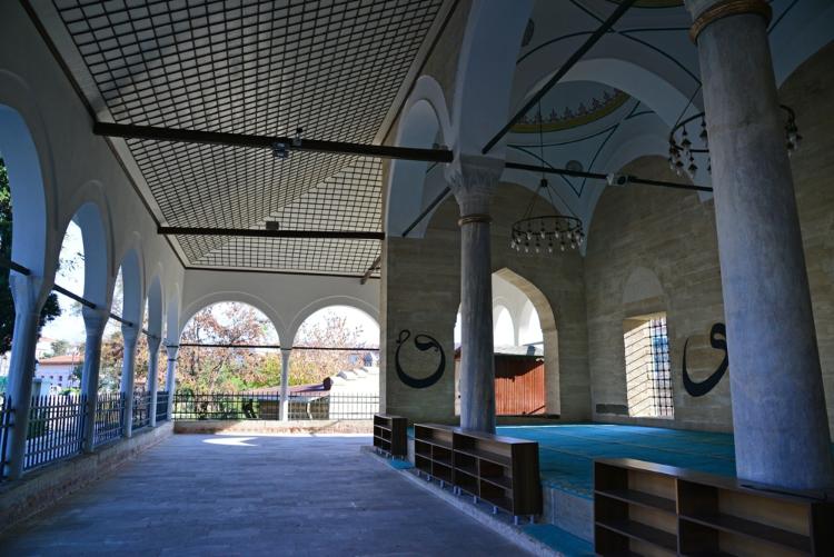 鲁斯特姆帕莎清真寺和建筑群 – Rüstem Paşa Cami ve Külliyesi