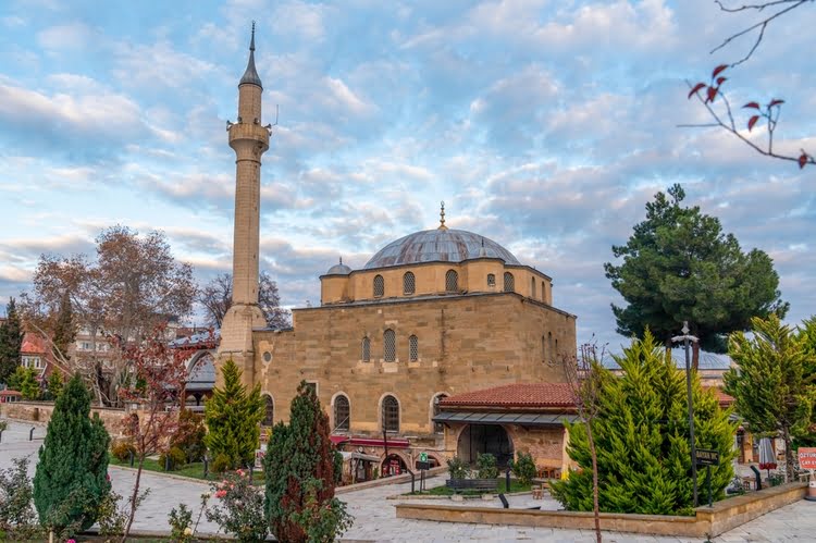 卡拉·穆斯塔法将军清真寺 – Kara Mustafa Paşa Cami