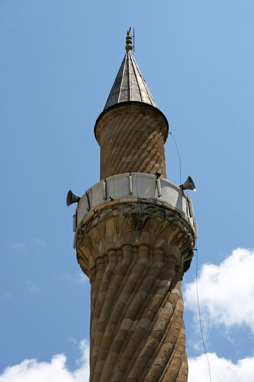 布尔玛勒宣礼塔清真寺 – Burmalı Minare Cami