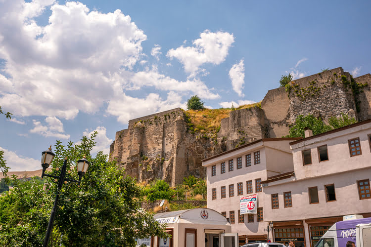 比特利斯历史城中心 – Bitlis Tarihî Şehir Merkezi