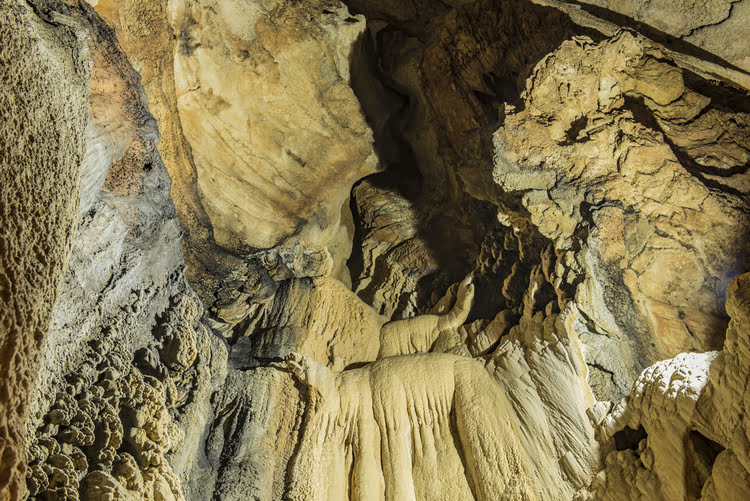 阿尔丁贝希克-杜登苏尤洞穴 – Altınbeşik – Düdensuyu Mağarası