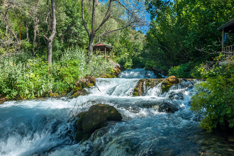 托马拉瀑布自然公园 – Tomara Şelalesi Tabiat Parkı