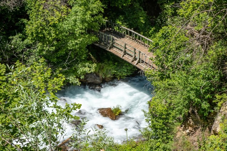 托马拉瀑布自然公园 – Tomara Şelalesi Tabiat Parkı