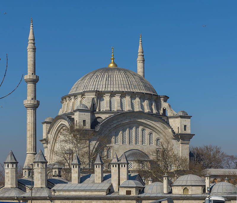 努鲁阿斯马尼耶清真寺（Nuruosmaniye Camii）