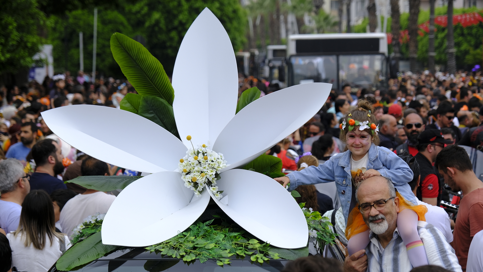 国际橙花狂欢节（Uluslararası Portakal Çiçeği Karnavalı）