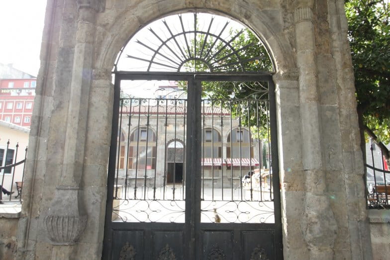 伊斯坎德尔帕夏清真寺 – İskender Paşa Camii