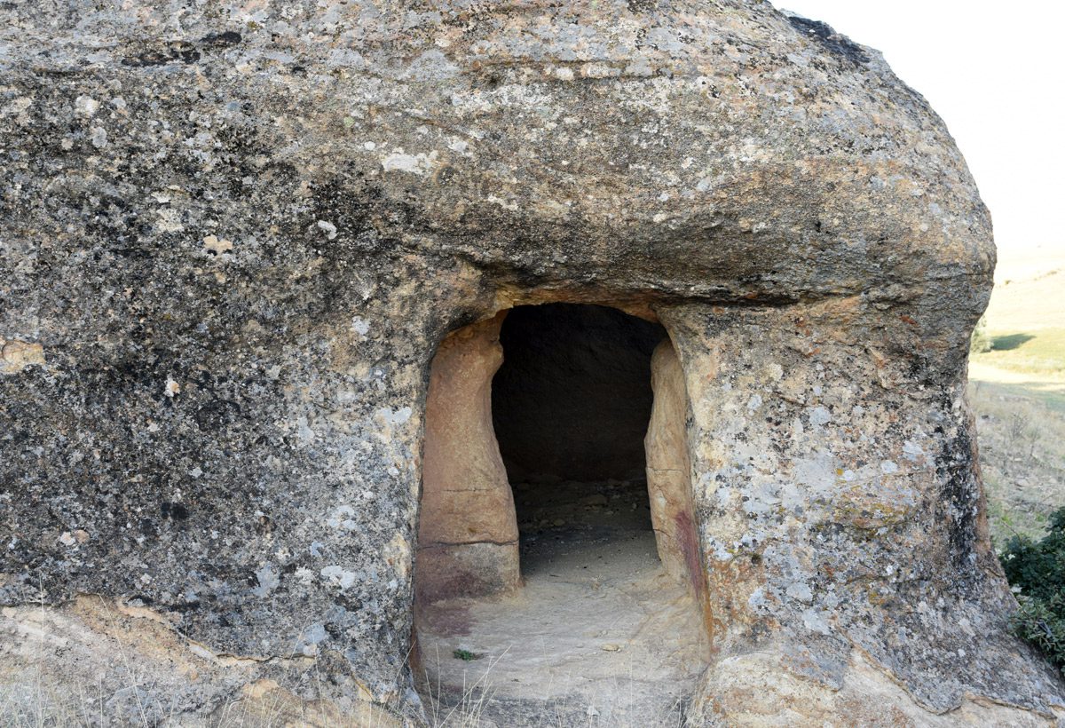 切里特卡莱岩墓- Ceritkale Kaya Mezarları