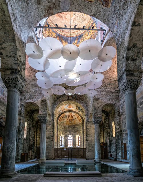 墙上的史诗：建筑壁画中的信仰与美学